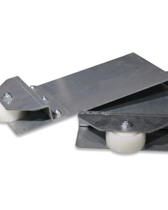 Roller pair incl fastener cpl movable in longit. direction